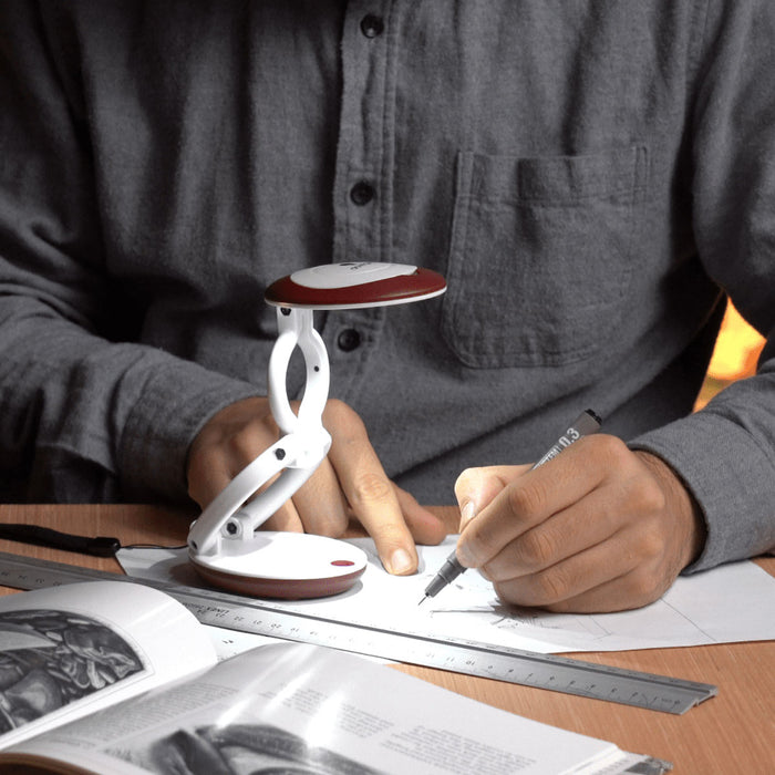 Daylight Yoyo Foldable Pocket LED Magnifier Lamp - ArtStore Online