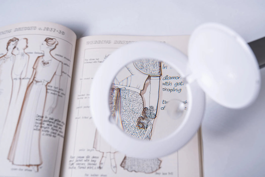 Daylight Halo Go 2 Magnifier Lamp - ArtStore Online